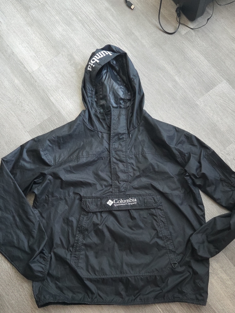 Columbia Black Hooded Pullover Jacket